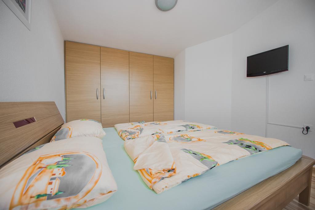 Apartments Villa Monique ロゴズニッツァ 部屋 写真