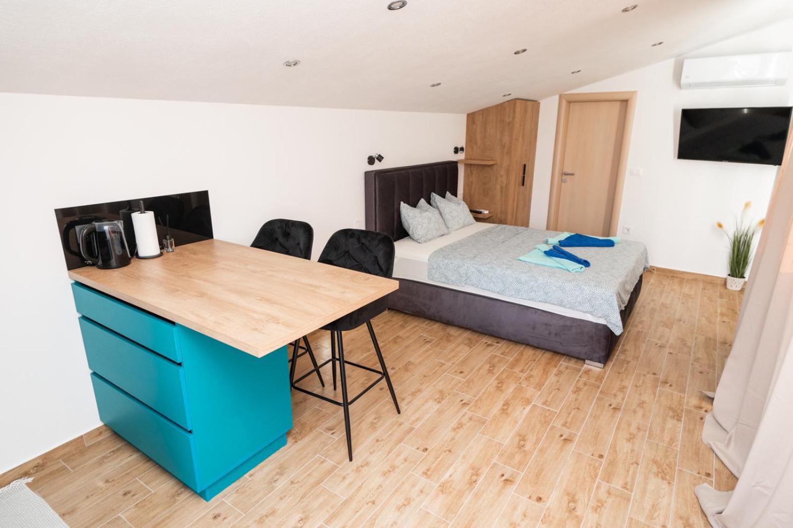 Apartments Villa Monique ロゴズニッツァ エクステリア 写真
