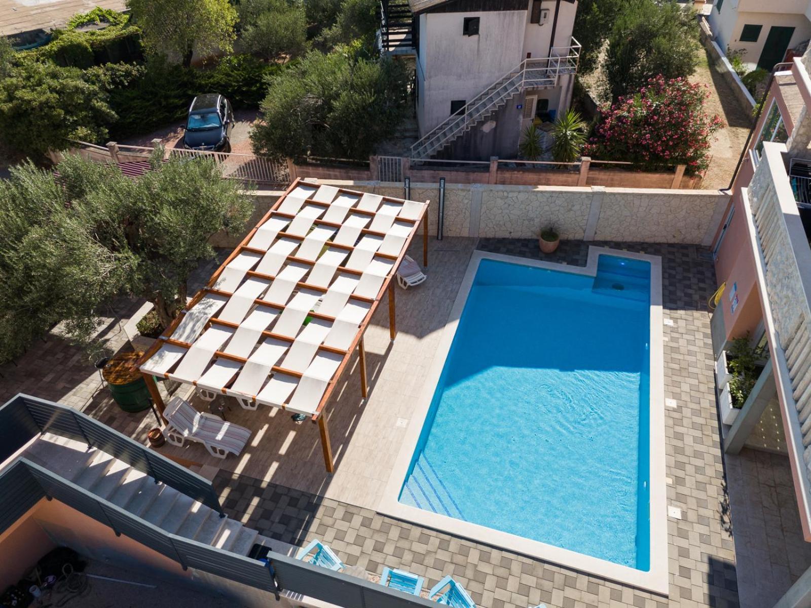 Apartments Villa Monique ロゴズニッツァ エクステリア 写真